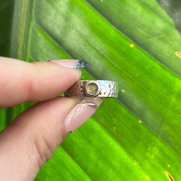 Jewelry - 2/$40 🌸 VTG Hammered Sterling Silver Ring Small Stone Pendant